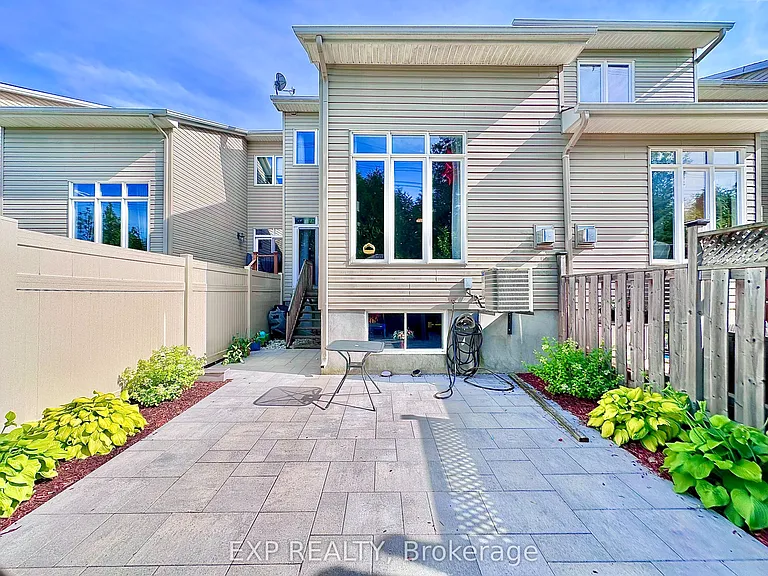 421 Foxhall Way — Photo 31