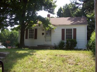 1003 Willow Rd, Greensboro, NC 27401