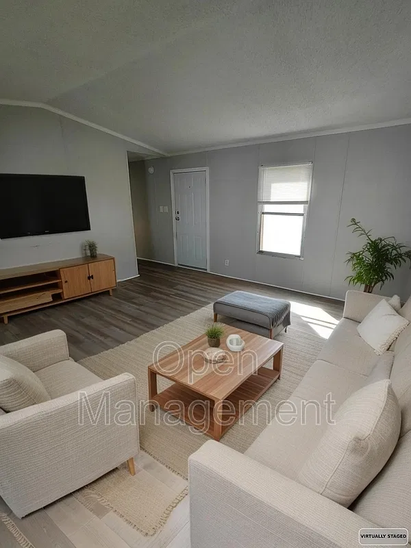 2 bed, 2.0 bath, 980 sqft, $915 — Photo 1