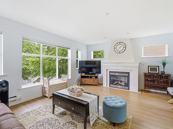 4th image of 6450 199th St #30