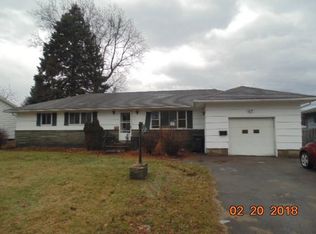 71 Belview Dr, Rochester, NY 14609