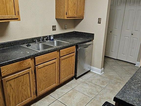 5th image of 1502 Natchez Ln