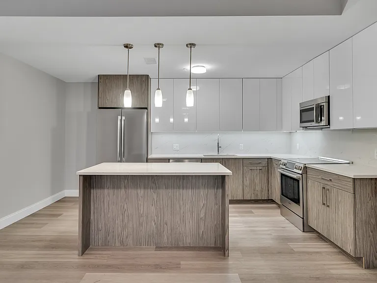 771 Harrison Ave #305 — Photo 1