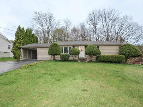 26 Valleyview Rd, Leominster, MA 01453