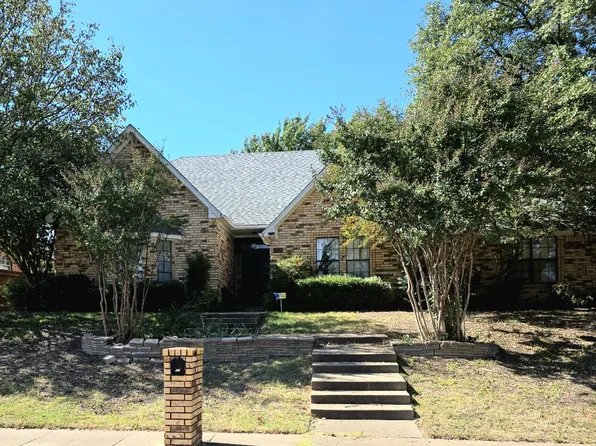 509 Deer Creek Dr, Desoto, TX 75115