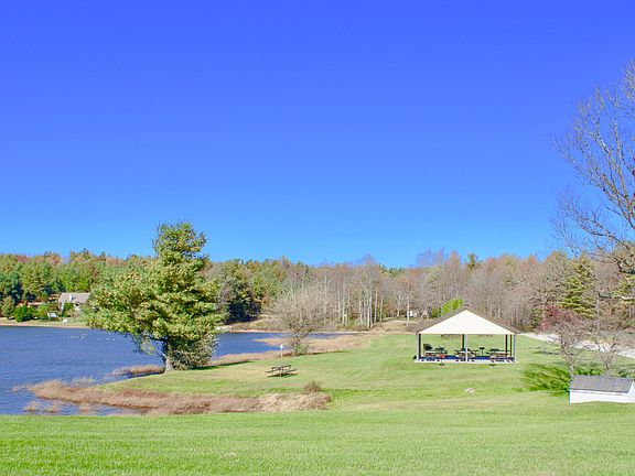 4th image of Ridge Oak Dr SE