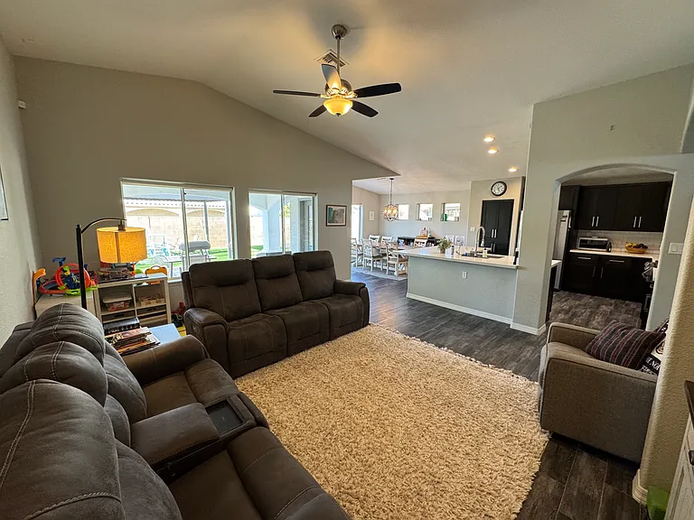 10622 E 38th Ln — Photo 10