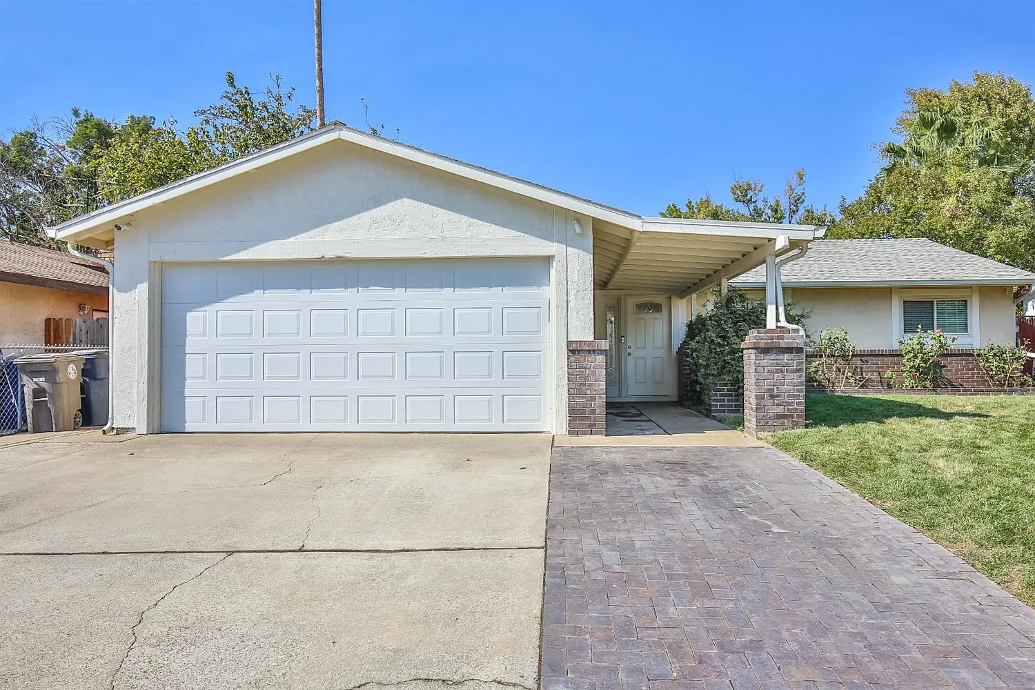 8249 Woodyard Way photo 1