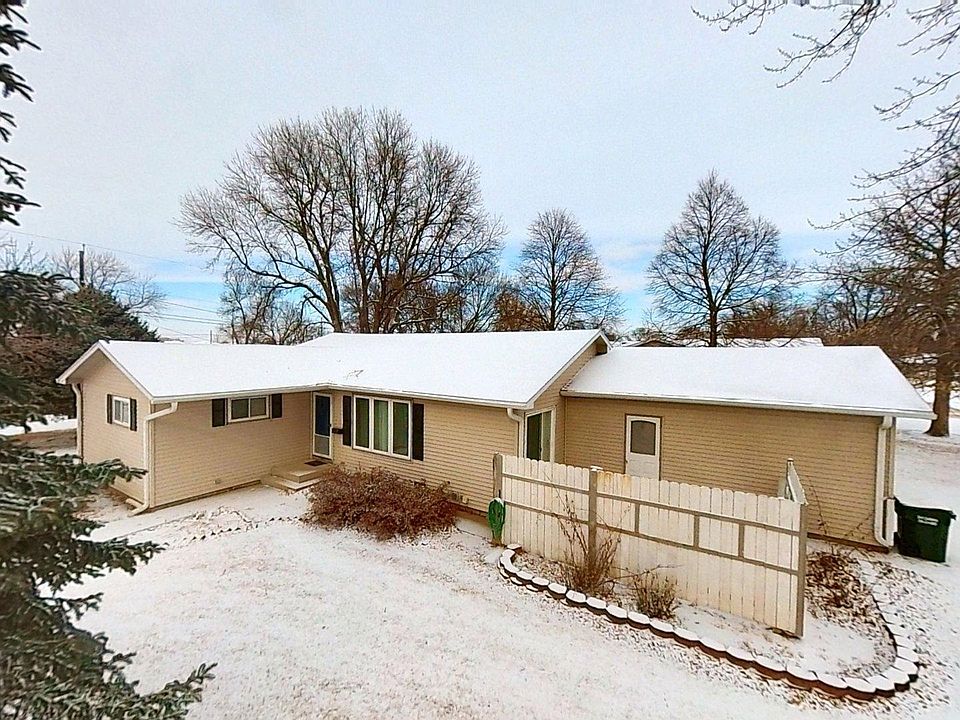 1st image of 109 Sunset Dr