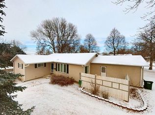 109 Sunset Dr, Lexington, NE 68850