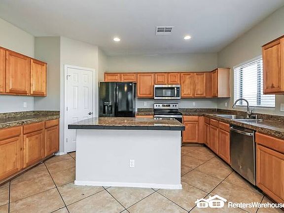 4th image of 9136 W Elwood St