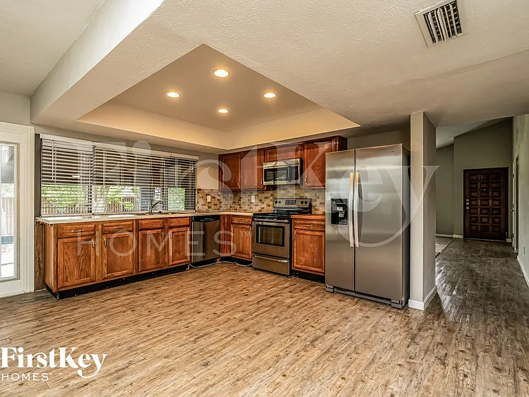 5276 Sherman Dr — Photo 5