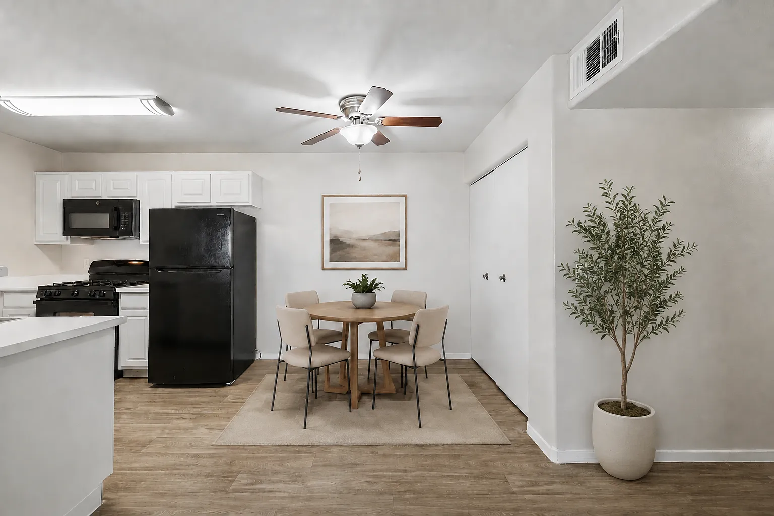 Silvercreek Apartments — Photo 4