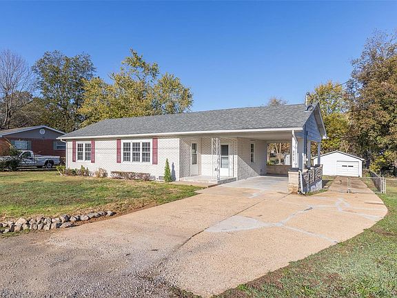3rd image of 2415 S Baugh Ln
