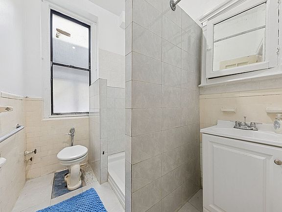4th image of 303 W 122nd St #2