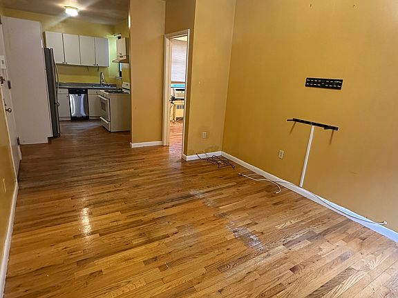 4th image of 31-46 35th St #1F