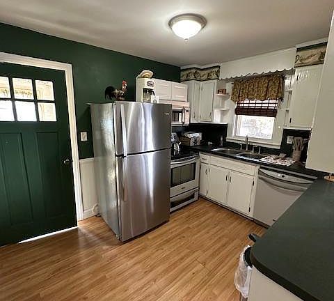 3rd image of 10116 Deal Island Rd