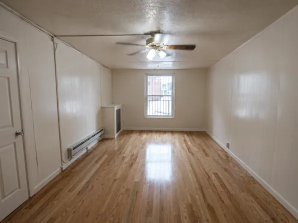 2014 Walnut St APT 404, Philadelphia, PA 19103