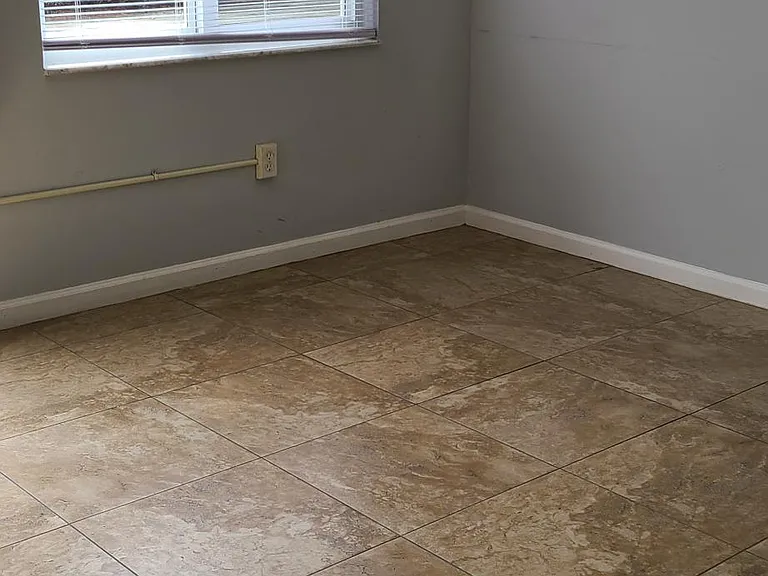 13793 Yarmouth Dr — Photo 10