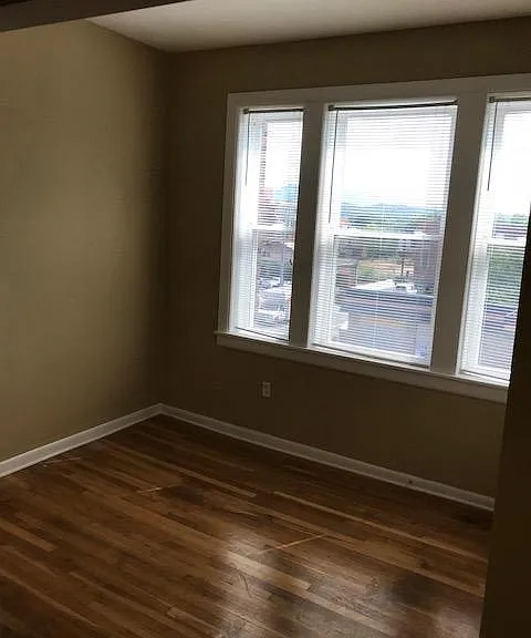 606 N Roan St #9A — Photo 3