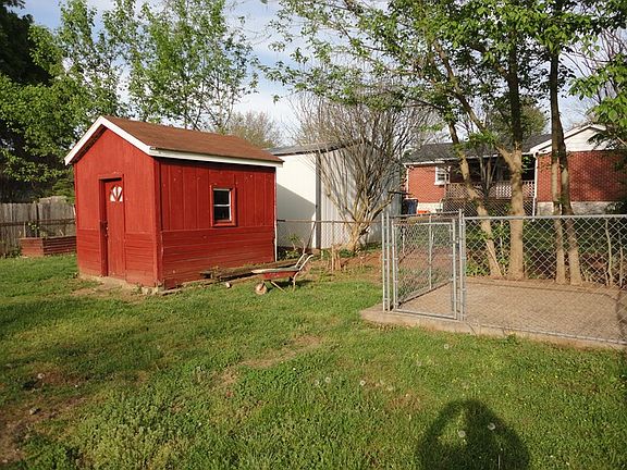4th image of 1112 Baldwin Dr
