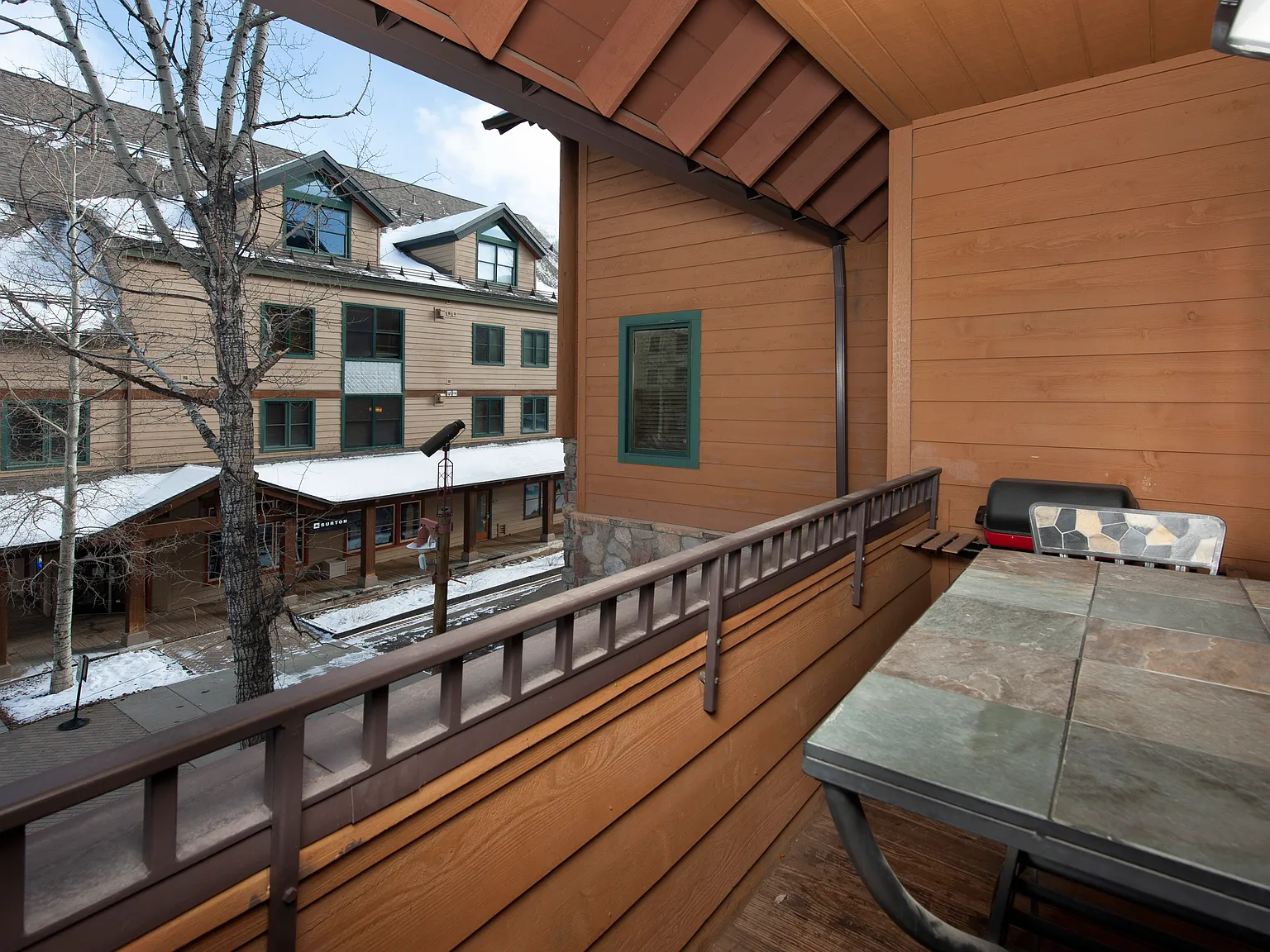 1 bed, 825 sqft, $8,000 — Photo 3