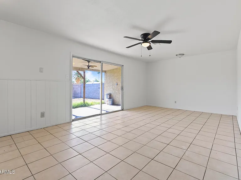 5212 N 67th Dr — Photo 18