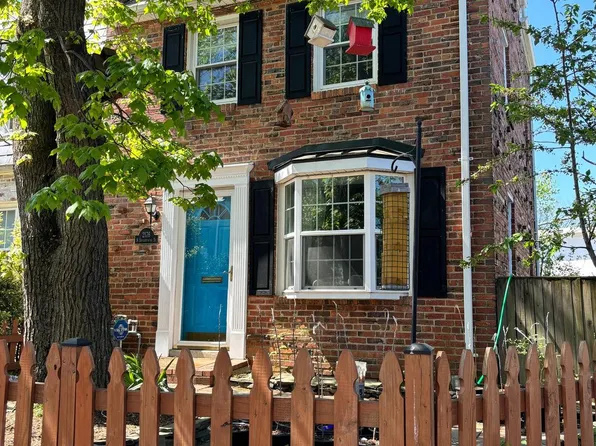 2176 N Brandywine St, Arlington, VA 22207