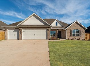 902 Budrio Ave, Springdale, AR 72762