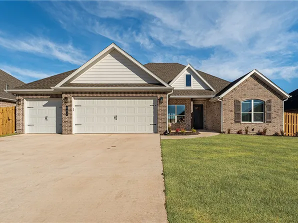 902 Budrio Ave, Springdale, AR 72762