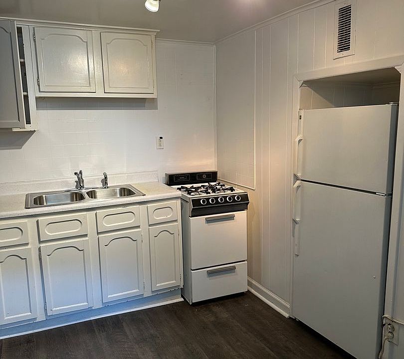 Utilities included in rent. 3104d Belwood, Nashville TN 37203 3104d