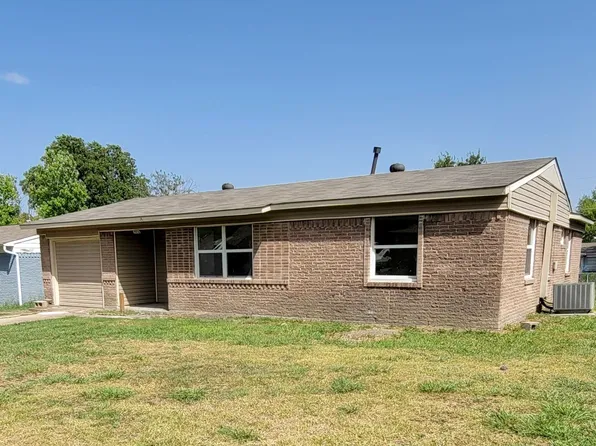 2920 Elder Dr, Mesquite, TX 75150