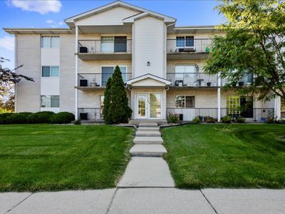 406 Sturdy Rd APT B6, Valparaiso, IN, 46383