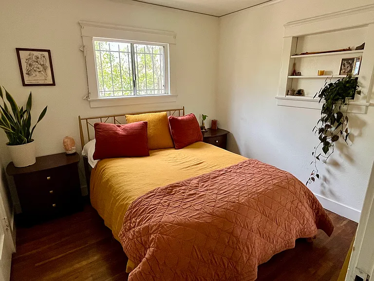 3245 Marlborough Ave — Photo 12