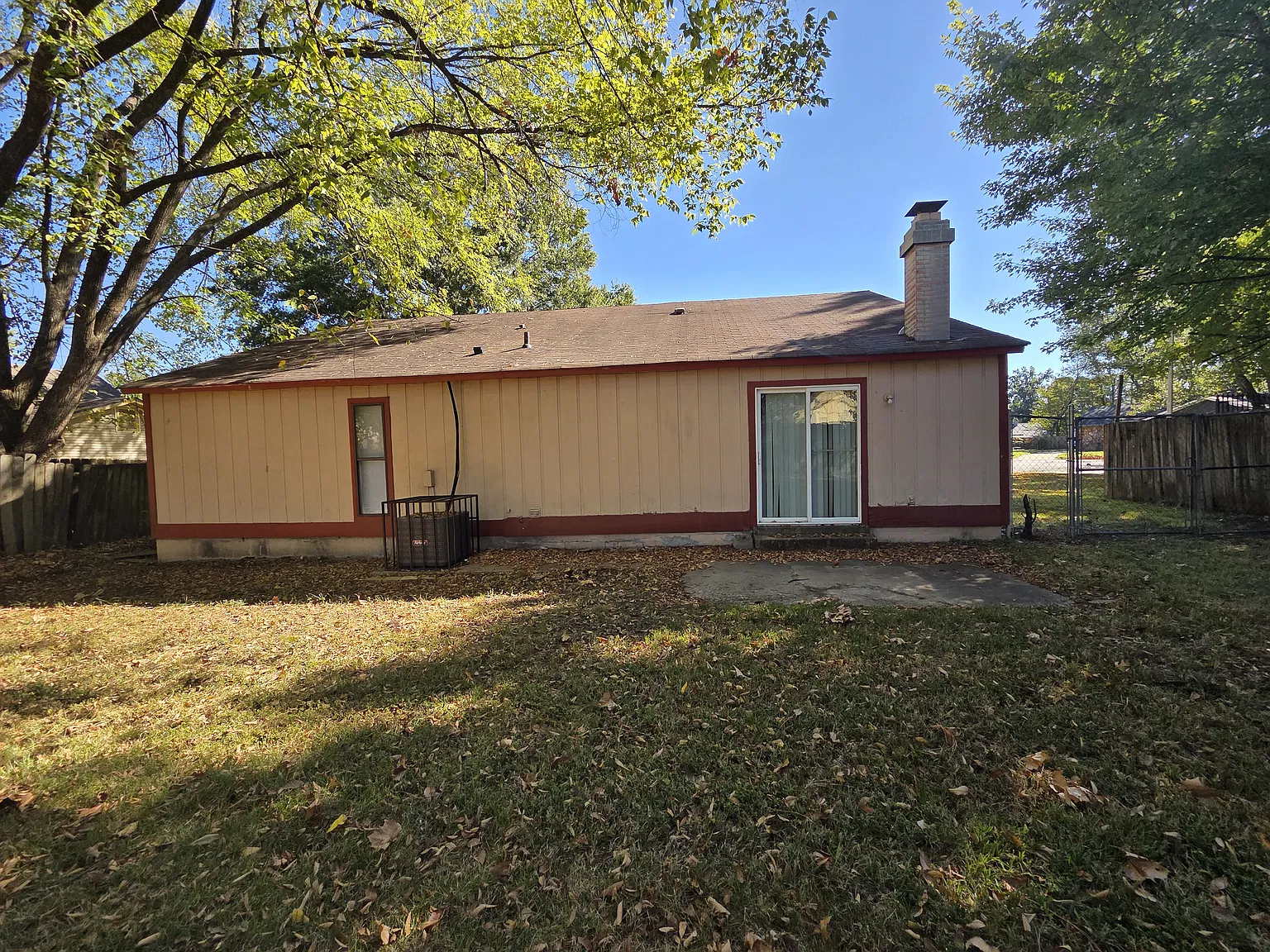 3 bed, 1300 sqft, $1,450 — Photo 3