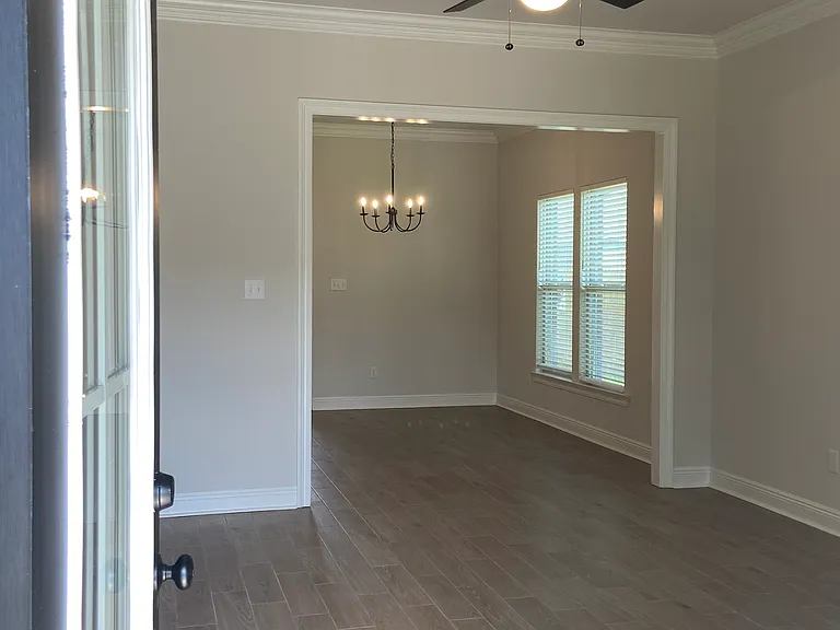 21200 Astoria Ln — Photo 4