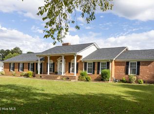 2112 Leon Dr, Greenville, NC 27858