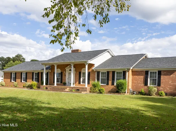 2112 Leon Dr, Greenville, NC 27858