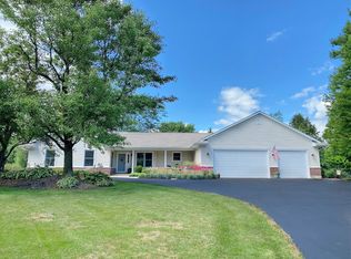 40W842 Denny Rd, Sugar Grove, IL 60554