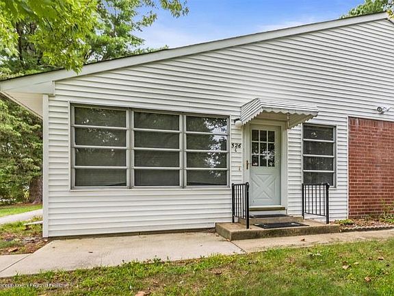 4th image of 526 Lilac Ln #C
