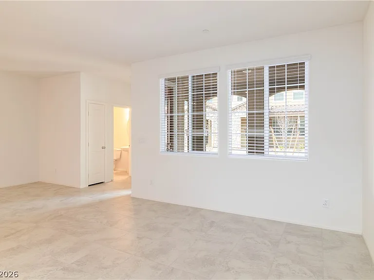 3208 Brynley Ave — Photo 4