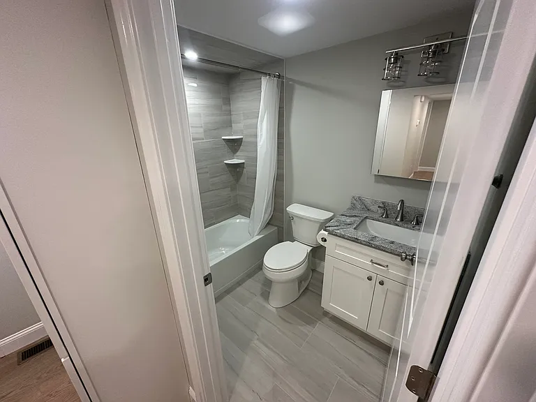 26 Grove St #B — Photo 10