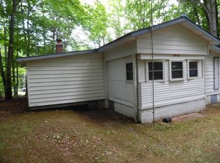 8589 Shorewood Ct, Mancelona, MI 49659
