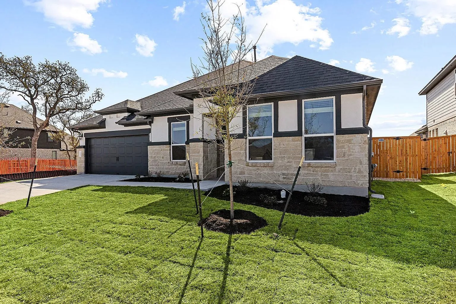 4 bed, 3.0 bath, 2846 sqft, $3,150 — Photo 3