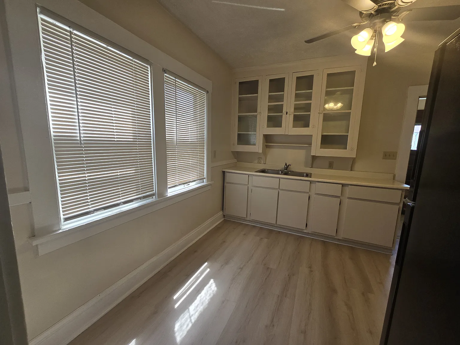 2 bed, 910 sqft, $1,400 — Photo 4