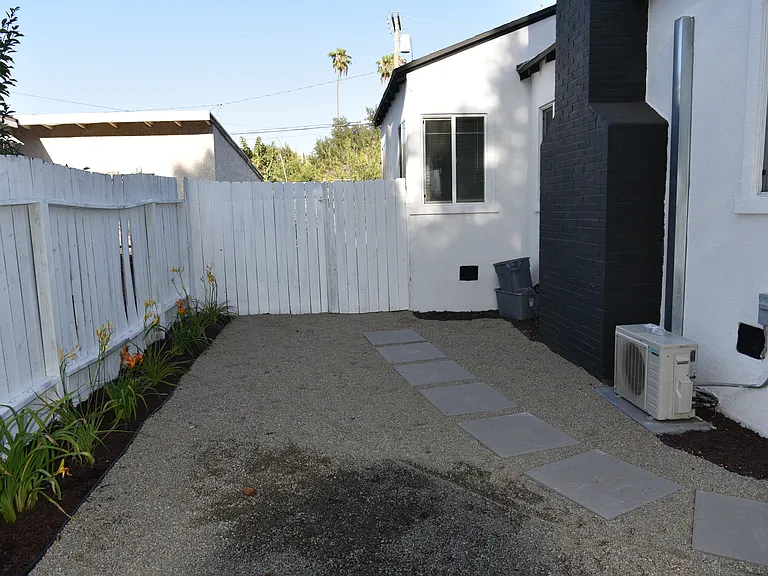 4078 Douglass Ave — Photo 4