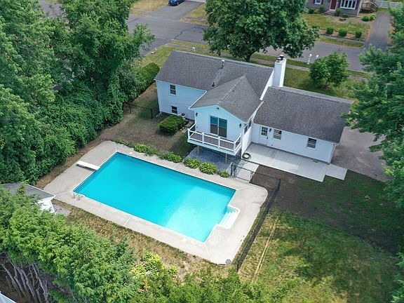 4th image of 123 Mallard Cir