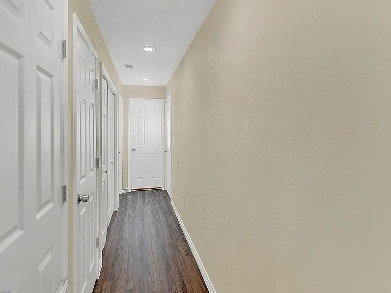 207 Oakwood Loop #207 — Photo 24