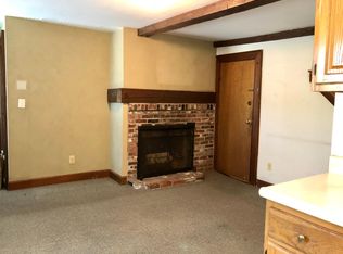 9 Red Spring Rd APT 5, Andover, MA 01810