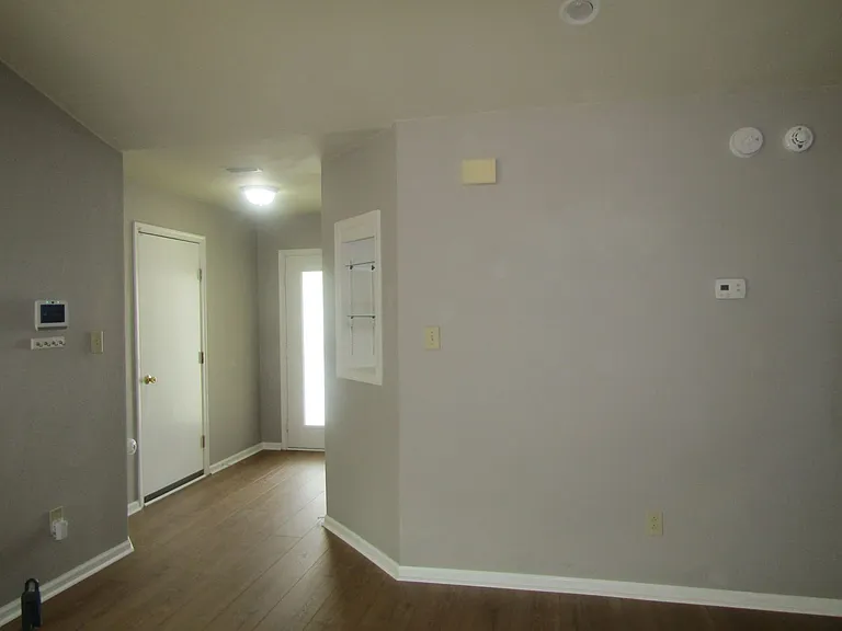 1884 Eunice Ct — Photo 16
